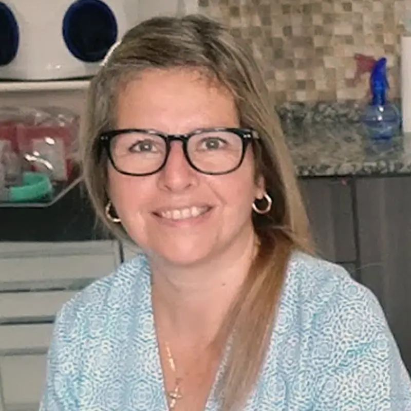 Dra. Campomanes, Alejandra